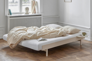 Moebe Bed