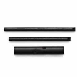 Normann Copenhagen Stick Knage i Eg - Sort
