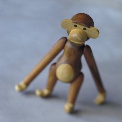 Kay Bojesen Abe - Mellem