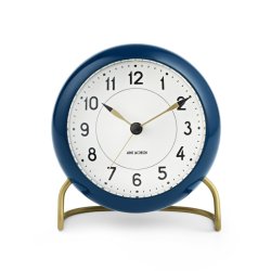 Arne Jacobsen Station Vkkeur - Petroleum