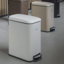 Mette Ditmer Wendy Pedalspand Off White 