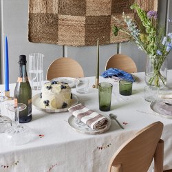 OYOY Fdselsdagsdug 260x140 cm