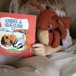 Sleeping Hero Egernet Knirke Med Kappe