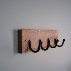 Trademark Living Pjerrot knagerkke med 4 kroge 