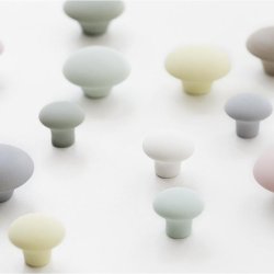 Anne Black hook Mat Small