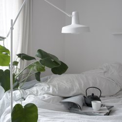 Lampefeber - Arigato - Gulvlampe - Hvid