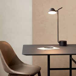 Audo Copenhagen Peek Bordlampe Sort