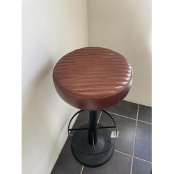 Trademark Living Bowie Barstol m/ Quiltet L�ders�de - 2-SORTERING