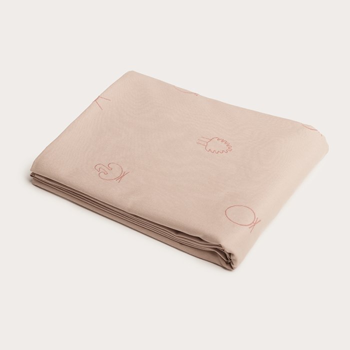 Brainchild Dug m/ Designikoner Beige/Rosa 140x220 cm