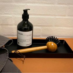 By Brorson Aflang Bakke - Sort Metal