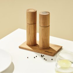 By Brorson Bakke m/ Udfrsning til Salt- &amp; Peberkvrne Olieret Eg