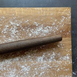 By Brorson Kage-/Pizzarulle R�get Eg