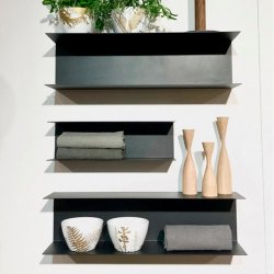 By Brorson - Metal Hylde - Stor - Sort