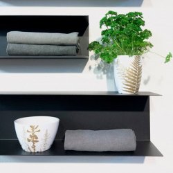 By Brorson - Metal Hylde - Stor - Sort