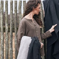 By NORD Sengetppe Hilda - Coal - 180x170 cm