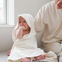 Cam Cam Copenhagen Baby H�ndkl�de m/ H�tte og �rer Off-White