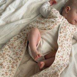 Cam Cam Copenhagen Sovepose 6-18 M�neder Augusta