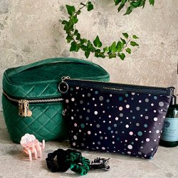 Coming Copenhagen Kaia Velour Beauty Bag Grn