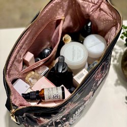 Coming Copenhagen Mia Vegansk Ruskind Toilettaske Sand