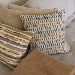 Compliments Ancona Pude 40x60cm Ochre