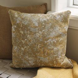 Compliments Milena Pude 45x45cm Ochre