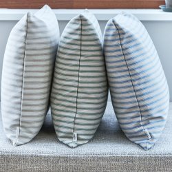 Compliments Outdoor Fine Stripe Udend�rspude 45x45cm Beige