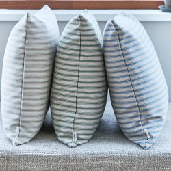 Compliments Outdoor Fine Stripe Udend�rspude 45x45cm Dusty Blue