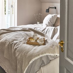 Compliments Seine Senget�ppe 240x260cm Sand/Cream