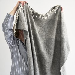 Compliments Waves Plaid 140x200cm Gr�