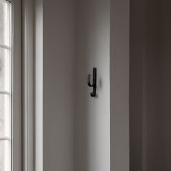 Cooee Design Woody One Hook Knage - Sortbejdset Eg 