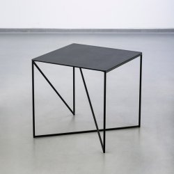 Lampefeber - Dot Sidebord Lille - Sort