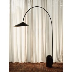 Ferm Living Arum Arched Gulvlampe Sort