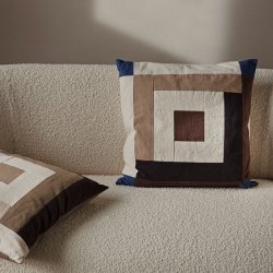 Ferm Living Border Patchwork Pude - 50x50 - Carob Brown/Bright Blue