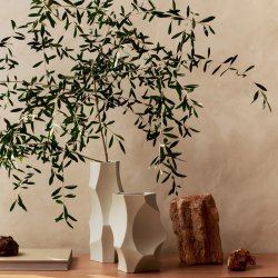 Ferm Living Cueva Vase H37 cm Off-white