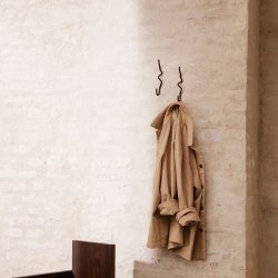 Ferm Living Curvature Krog - Sort Messing