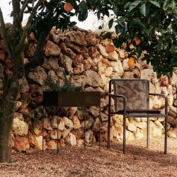 Ferm Living Dapple Stol m/ Arml�n Dark Chocolate