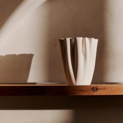 Ferm Living Dedali Vase H18 cm Off-white