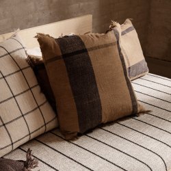 Ferm Living Dry Pude - 50x50 cm - Sugar Kelp/Sort