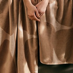 Ferm Living Ebb Badehndklde - 140x70 cm - Sand/Off-white