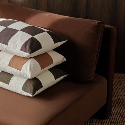 Ferm Living Fold Patchwork Pude - 60x40 cm - Sugar kelp/Undyed