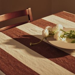 Ferm Living Hale Borddug 150x240 cm Chestnut/Frosted Lime