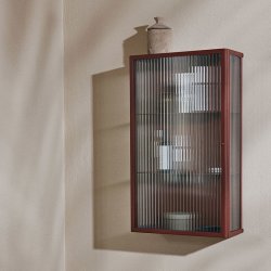 Ferm Living Haze Vgskab - Reeded Glass - Oxide Red
