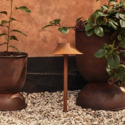 Ferm Living Hourglass Urtepotte Medium Rust