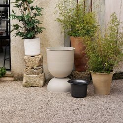 Ferm Living - Hourglass Urtepotte - Large - Cashmere