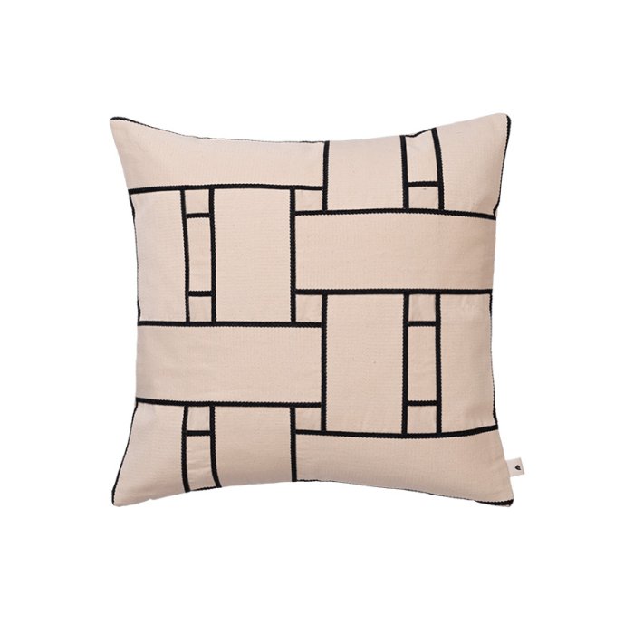 Ferm Living Lattice Offset Pude 50x50cm Off-white/Sort