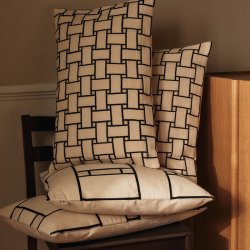 Ferm Living Lattice Offset Pudebetr�k 60x40cm Off-white/Sort