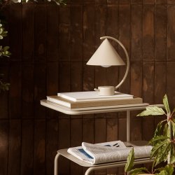 Ferm Living Meridian Bordlampe - Cashmere