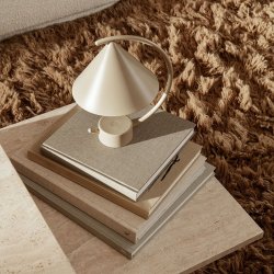 Ferm Living Meridian Bordlampe - Cashmere