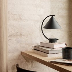 Ferm Living Meridian Bordlampe - Sort
