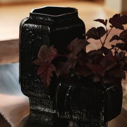 Ferm Living Mokuri Vase H15 cm Sort